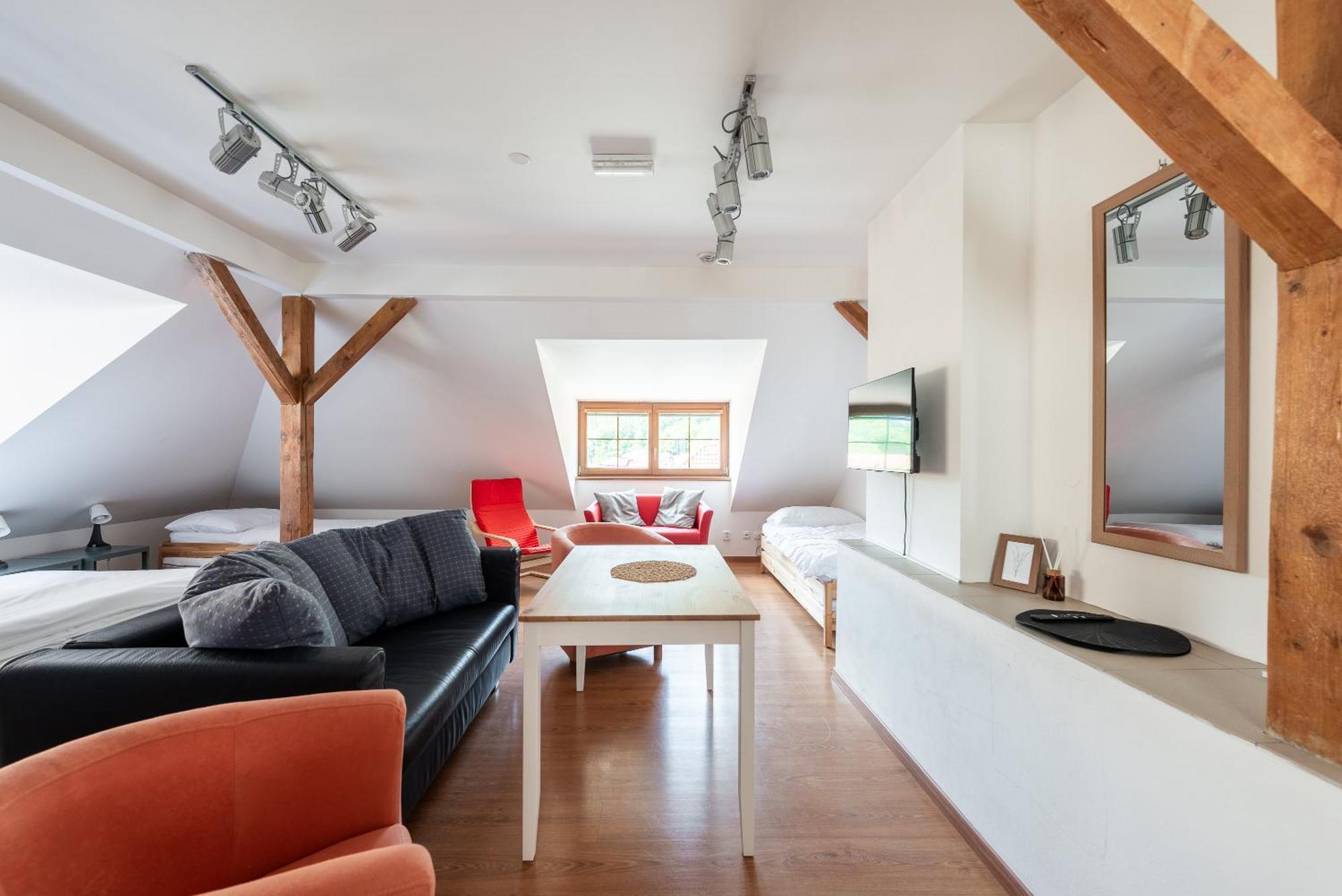 Apartman Muzeum Obchodu Карлштейн Экстерьер фото