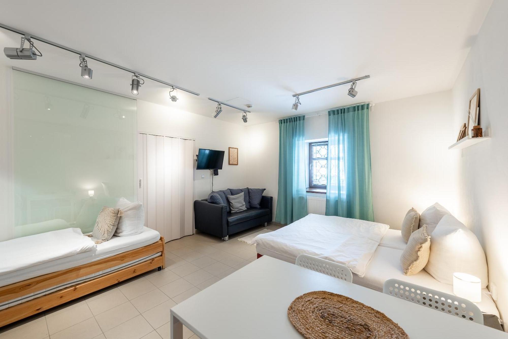 Apartman Muzeum Obchodu Карлштейн Экстерьер фото
