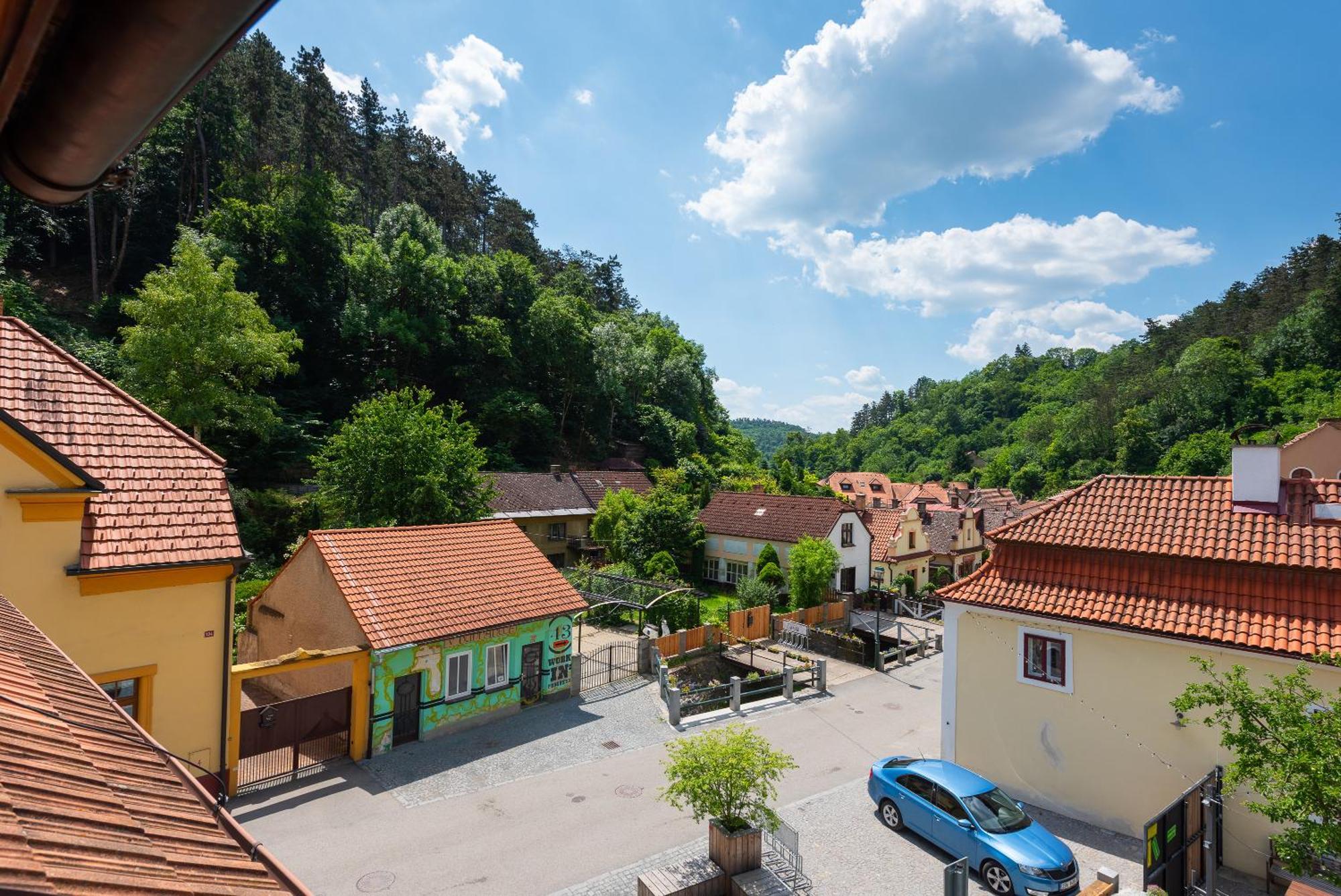 Apartman Muzeum Obchodu Карлштейн Экстерьер фото