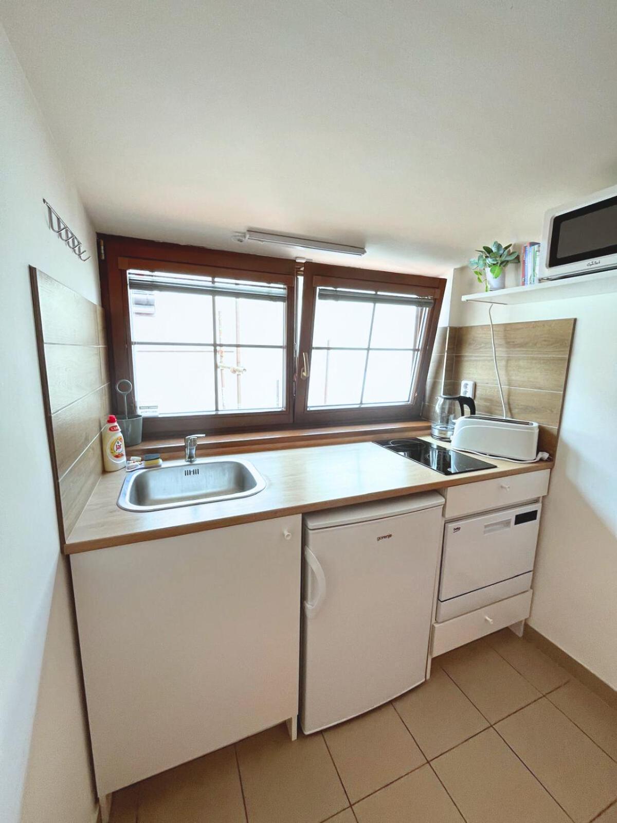 Apartman Muzeum Obchodu Карлштейн Экстерьер фото